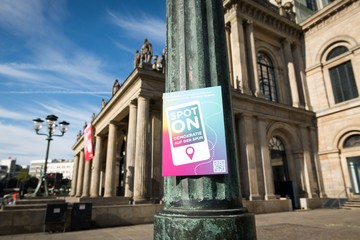 Eine Station von Spot on in Hannover liegt am Opernplatz