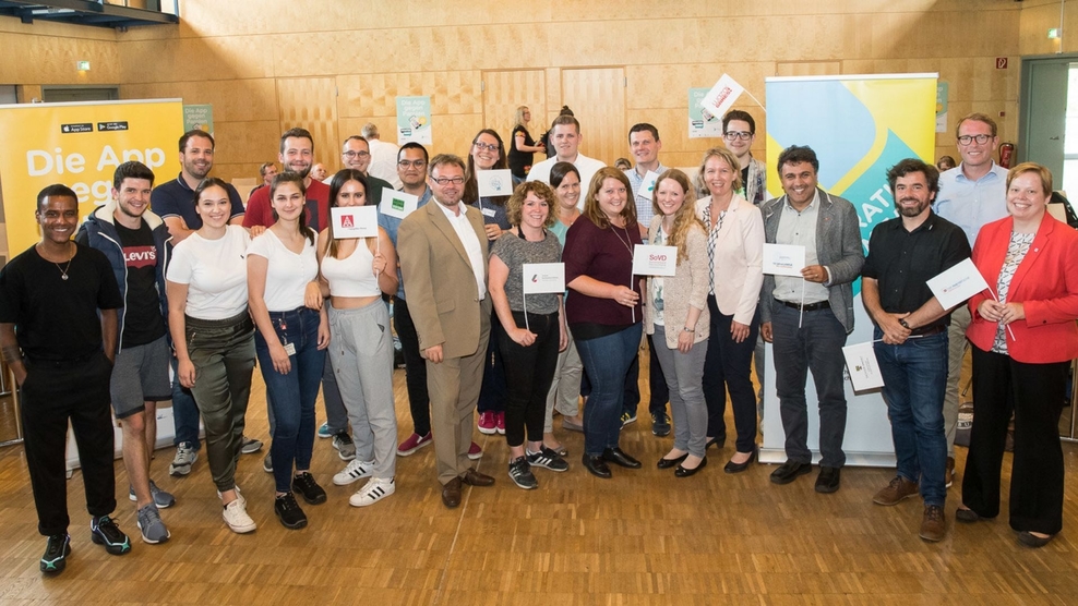 Gruppenbild vom Launch-Event der App KonterBUNT